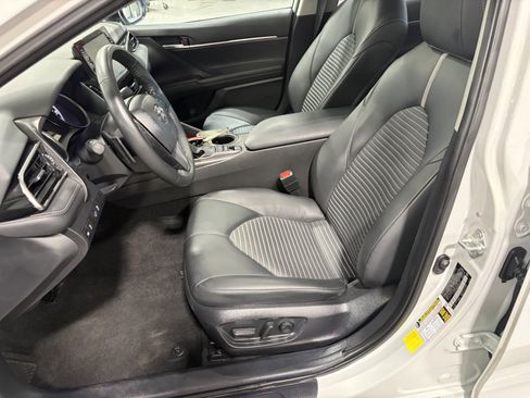 Used 2024 Toyota Camry SE w/ Audio Upgrade Package FWD image 11