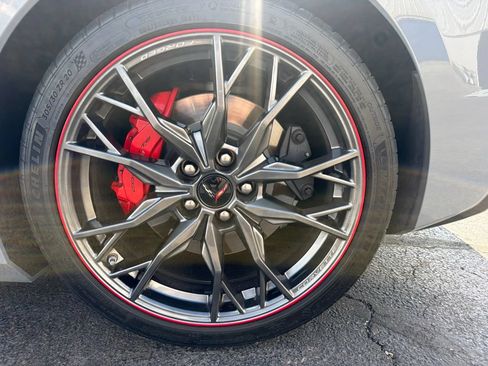 Used 2024 Chevrolet Corvette Stingray Premium Conv w/ Z51 Performance Package RWD image 45