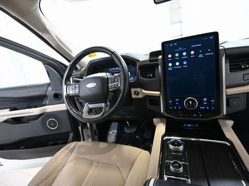 Used 2024 Ford Expedition Max Platinum image 36
