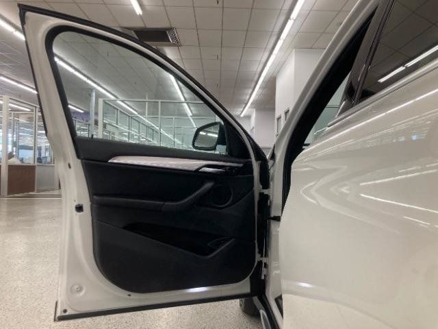 Used 2018 BMW X1 xDrive28i AWD/4WD image 30