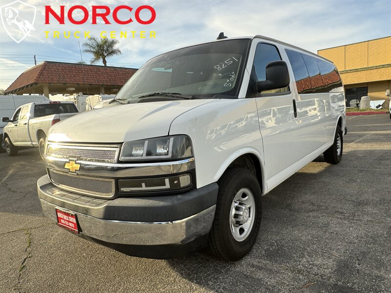 Used 2020 Chevrolet Express 3500 LT w/ LT Preferred Equipment Group RWD image 5