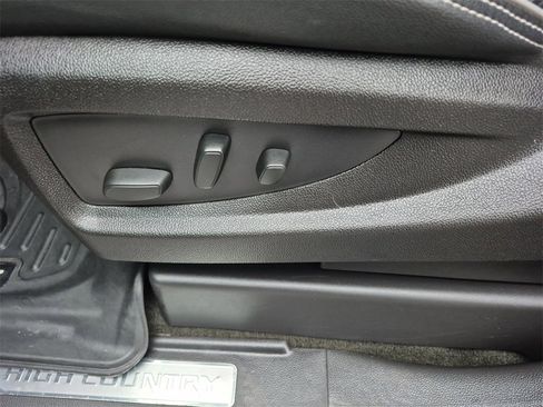 Used 2017 Chevrolet Silverado 1500 High Country image 19