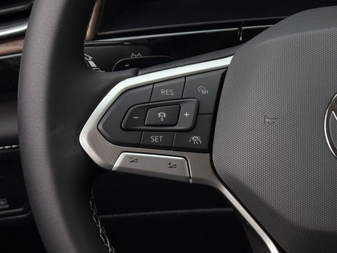 New 2026 Volkswagen Atlas SE image 14