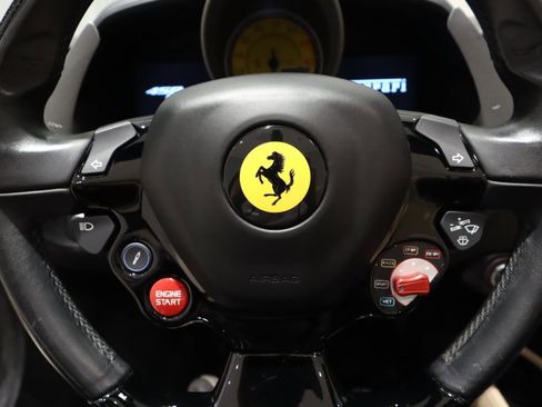 Used 2015 Ferrari 458 Spider image 35
