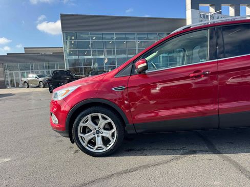 Certified 2019 Ford Escape Titanium image 2