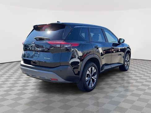 Used 2023 Nissan Rogue SV image 9