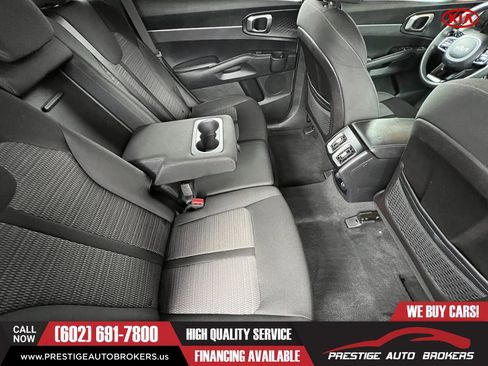 Used 2022 Kia Sorento LX image 44