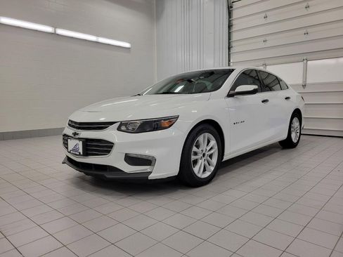 Used 2016 Chevrolet Malibu LT image 12