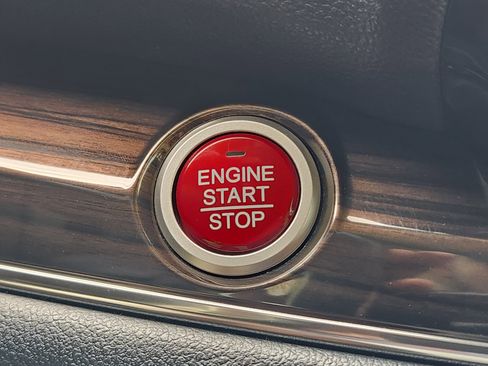 Used 2016 Honda CR-V Touring image 22