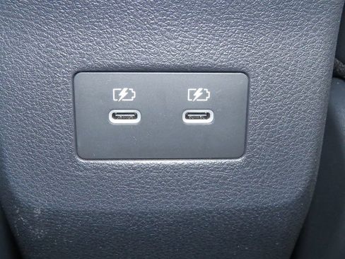 Certified 2025 Nissan Kicks SR AWD/4WD image 36