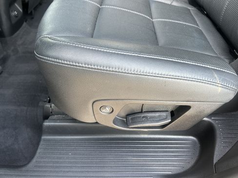 Used 2020 Kia Telluride SX w/ Towing Package FWD image 40