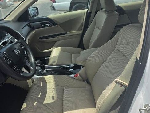 Used 2015 Honda Accord LX image 7
