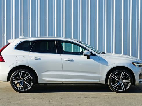 Used 2019 Volvo XC60 T5 R-Design w/ Protection Package image 50