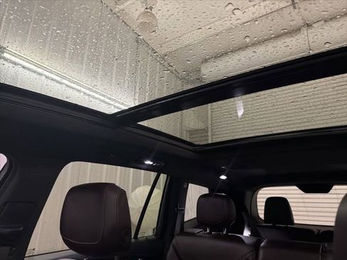 Used 2023 Cadillac XT6 Premium Luxury FWD image 42