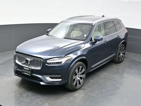 Used 2024 Volvo XC90 B6 Plus w/ Protection Package image 27