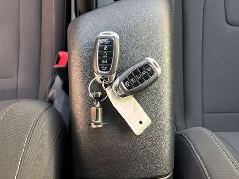 Used 2021 Hyundai Elantra SEL image 22