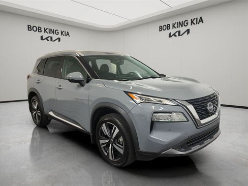 Used 2022 Nissan Rogue SL FWD image 7