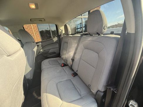 Used 2020 Chevrolet Colorado W/T w/ WT Convenience Package image 15