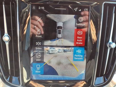 Certified 2026 Volvo V60 B5 Cross Country Ultra w/ Protection Package Premier image 18