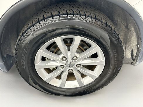 Used 2024 Dodge Durango SXT image 11