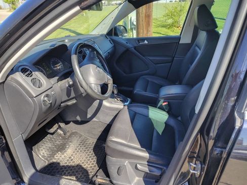 Used 2012 Volkswagen Tiguan S image 5