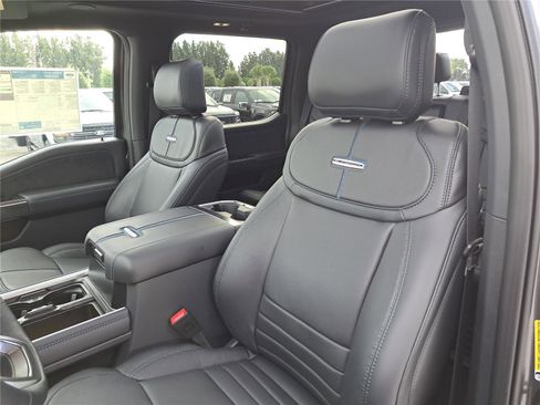 New 2026 Ford F350 Platinum w/ FX4 Off-Road Package AWD/4WD image 18