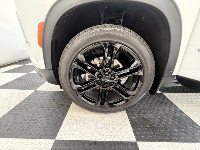 New 2026 Chevrolet Traverse LT w/ Driver Confidence Package AWD/4WD image 10
