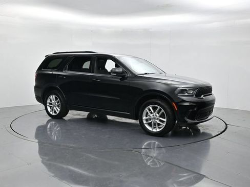 Used 2024 Dodge Durango GT AWD/4WD image 3
