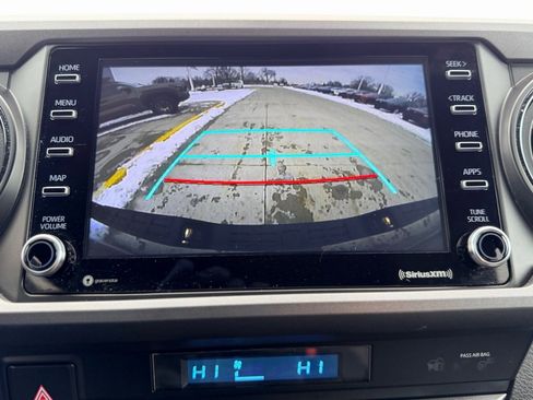 Used 2023 Toyota Tacoma TRD Sport image 16