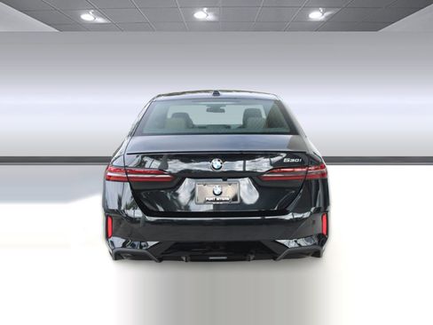 New 2026 BMW 530i w/ M Sport Package image 10