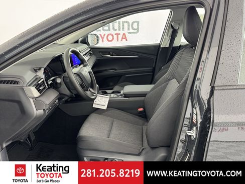 New 2026 Toyota Camry LE FWD image 5