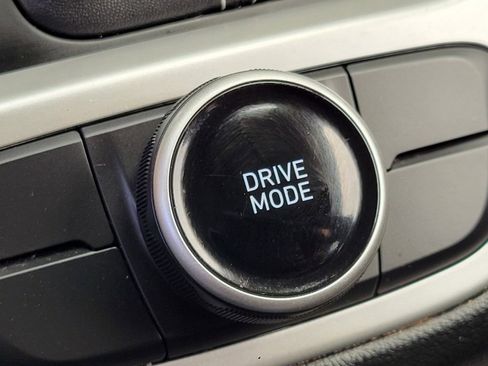 Used 2021 Hyundai Venue SEL FWD image 31