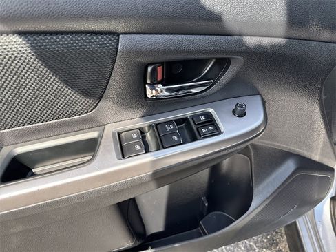 Used 2016 Subaru Crosstrek 2.0i Premium w/ Moonroof Package image 16