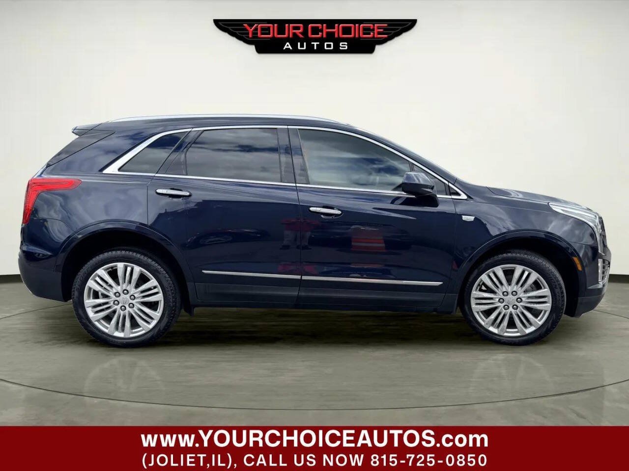 Used 2017 Cadillac XT5 Premium Luxury FWD image 9