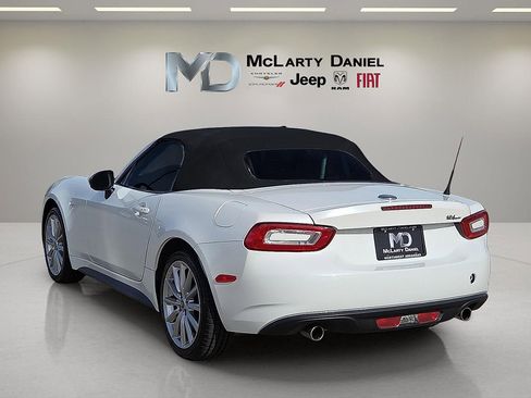 Used 2018 FIAT 124 Spider Lusso image 4