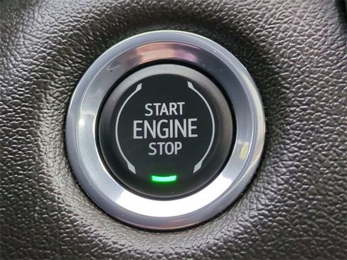 Used 2023 Chevrolet Colorado LT w/ LT Convenience Package III image 26