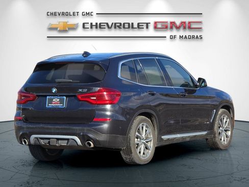 Used 2018 BMW X3 xDrive30i image 3