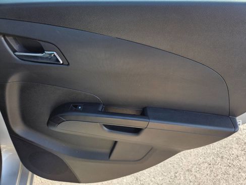 Used 2020 Chevrolet Sonic Premier image 12