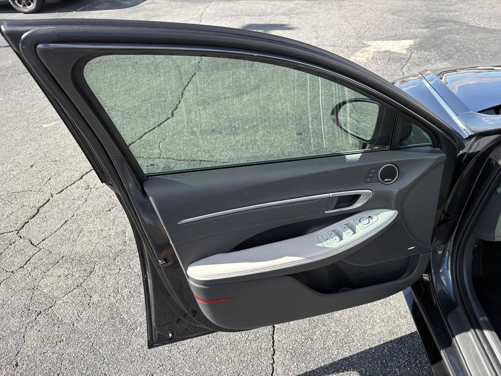 Used 2022 Hyundai Sonata Limited FWD image 22