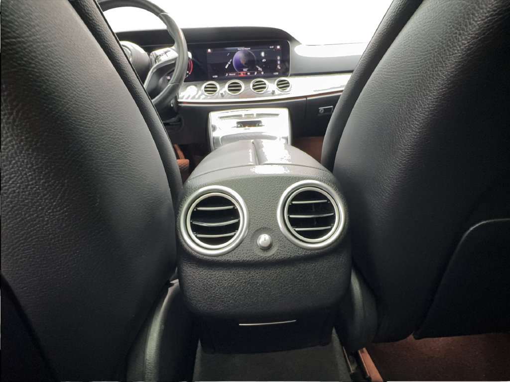 Used 2022 Mercedes-Benz E 350 Sedan image 41