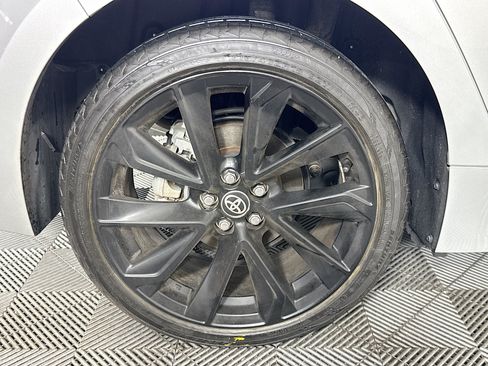 Used 2021 Toyota Corolla SE w/ Carpet Mat Package (TMS) FWD image 31