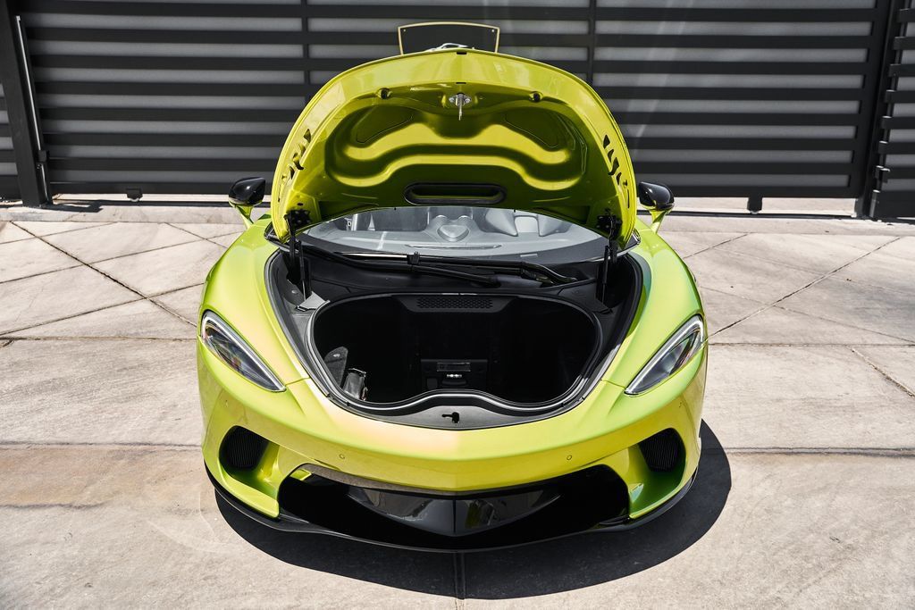 Used 2023 McLaren GT RWD image 16