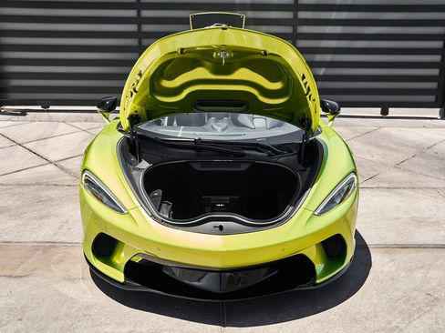 Used 2023 McLaren GT RWD image 16