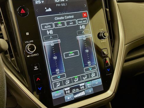 Used 2024 Subaru Crosstrek 2.0i Premium image 23