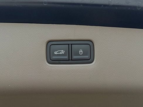 New 2026 Genesis GV70 2.5T Advanced AWD/4WD image 17