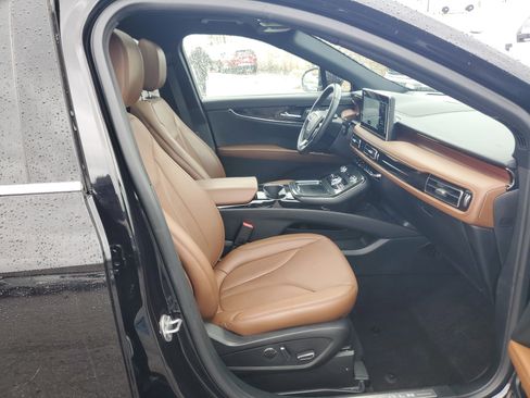 Certified 2023 Lincoln Nautilus Reserve image 9