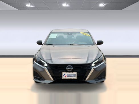 Used 2025 Nissan Altima 2.5 SV FWD image 6