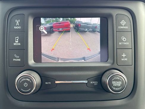 Used 2021 RAM 1500 Big Horn AWD/4WD image 32