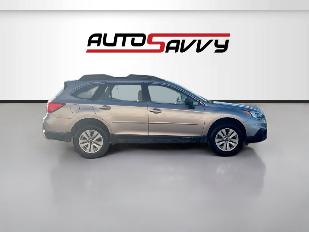 Used 2017 Subaru Outback 2.5i AWD/4WD image 8