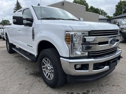 Used 2019 Ford F250 Lariat w/ Lariat Value Package AWD/4WD image 4